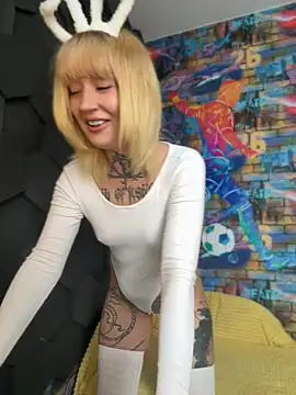 Tattoo  Moon online show from August 4, 1:33 am