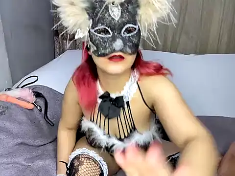 Alireem25 online show from February 6, 9:18 pm