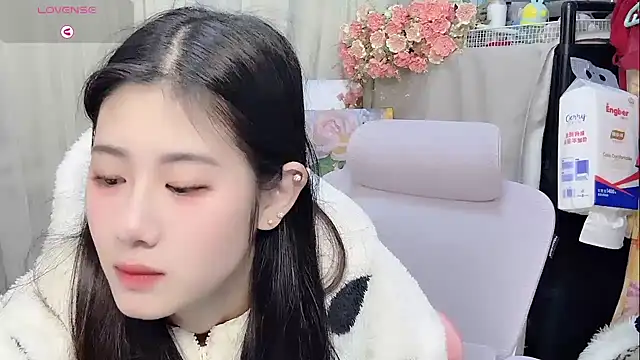 Yvonne-07 online show from February 26, 1:10 pm