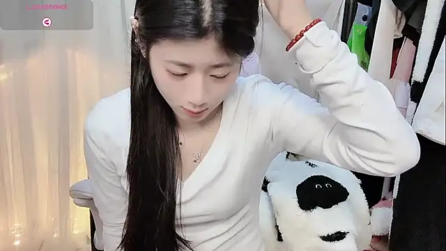 Yvonne-07 online show from January 5, 8:56 pm