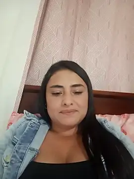 sara nina online show from December 17, 2:49 am