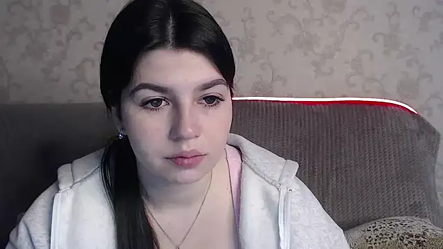 KisaModel online show from April 3, 3:04 am