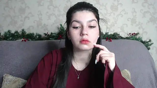 KisaModel online show from February 2, 11:59 pm