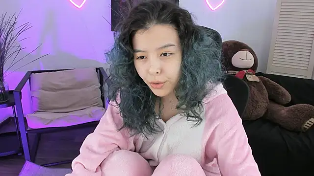 SirenMystiq online show from March 7, 7:15 am