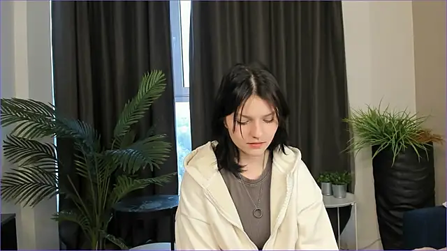 NyraVesperis online show from March 23, 3:07 pm