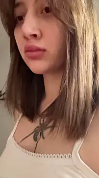 LucieBliss online show from April 7, 10:06 am