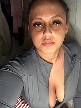 Welsh Maya221x online show from January 12, 8:25 pm