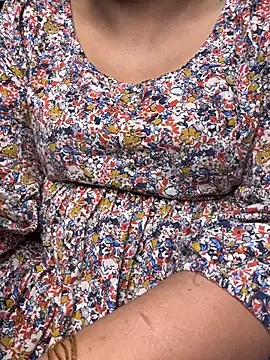 butterflyslay online show from March 3, 12:55 pm