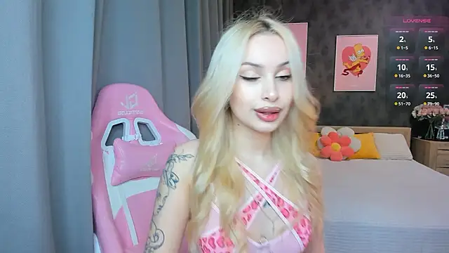 LanaMiracle online show from February 17, 4:12 am