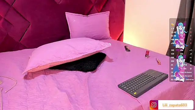 Lilicopper    online show from June 12, 5:26 am