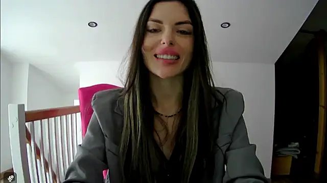 Addisonadore online show from February 4, 8:17 am