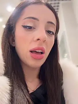 YeaLina online show from January 15, 11:38 am