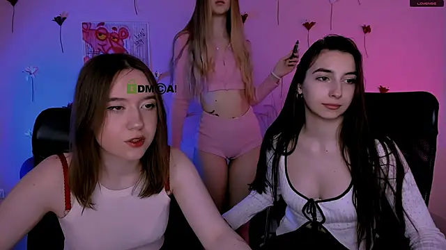 mila firee online show from February 13, 10:06 am