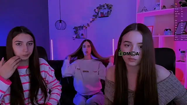 mila firee online show from April 6, 8:59 am