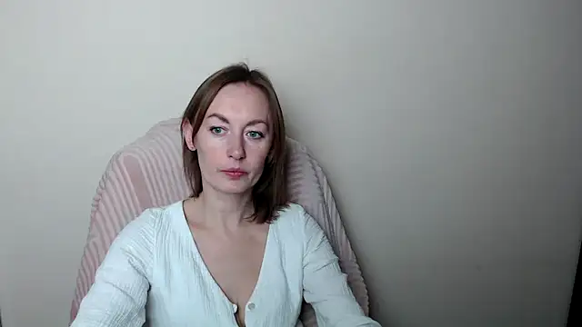 LiaSeass  online show from February 15, 11:42 am