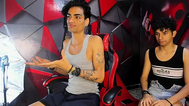 Hot Boys Without Limits online show from January 7, 4:16 am