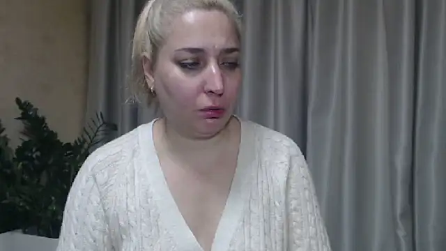 sweetpussy13 online show from October 8, 5:34 am