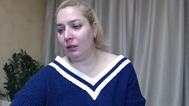 sweetpussy13 online show from February 3, 6:40 am