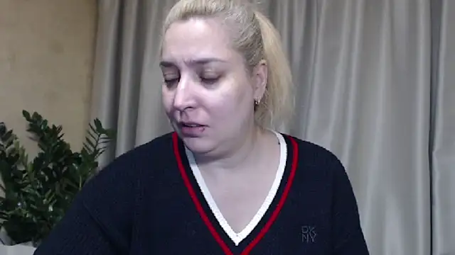 sweetpussy13 online show from November 10, 8:53 am