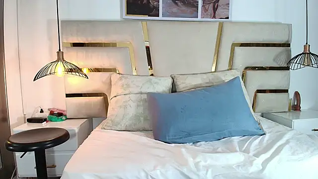 Chanel hottest online show from January 8, 5:22 am