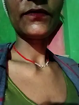 Maya Big55A online show from February 3, 7:40 pm