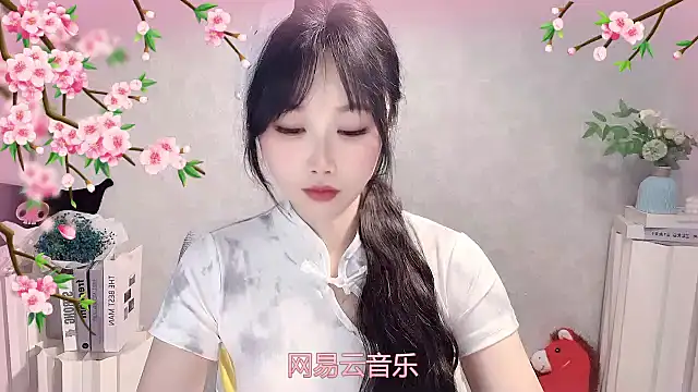 Pinkgirl520 online show from April 16, 12:27 pm