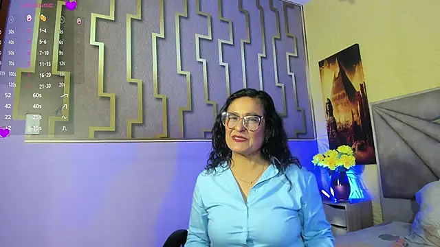 aurora saenzz online show from January 13, 8:35 pm