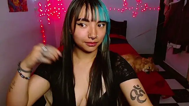  Veronicaa  online show from December 19, 2:05 am