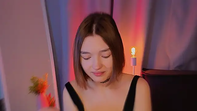 Leyla crsh online show from February 27, 5:40 am