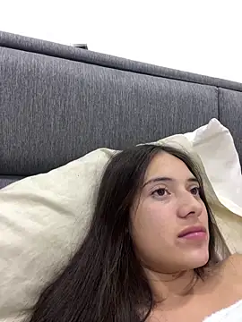 vanesita  online show from February 25, 2:10 am