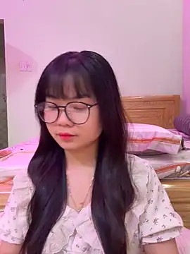    KARA    online show from March 29, 1:37 am