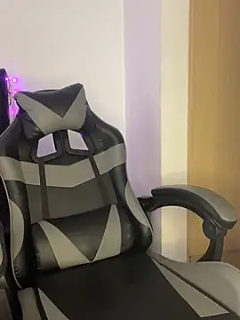 Amyy 1 online show from March 4, 9:21 pm