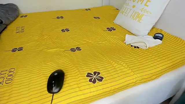 Tshanduk online show from February 9, 2:41 pm