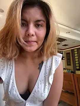 Aljycatx online show from March 31, 6:57 am