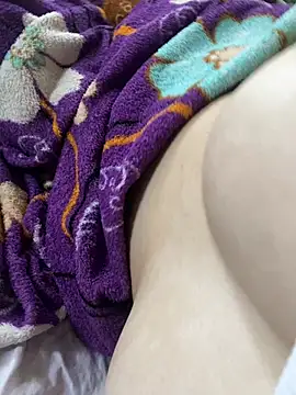 lwkfine online show from April 8, 8:49 am