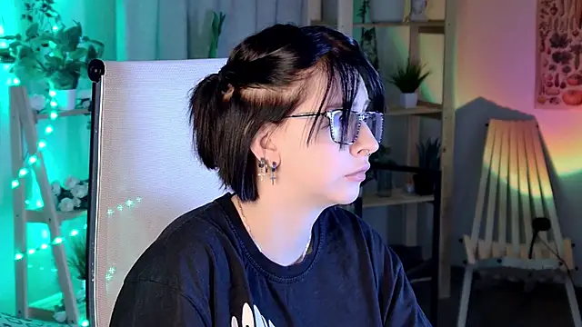 ElenaSomerhalder online show from January 9, 9:57 am