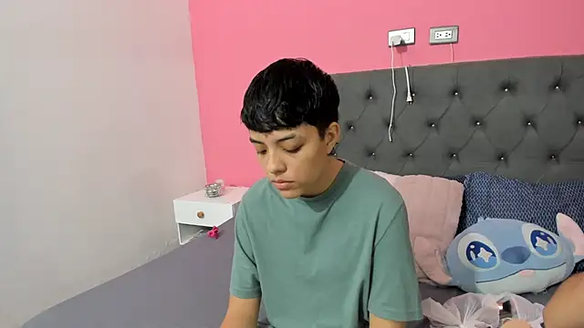 ariloe quintero online show from March 2, 1:18 pm