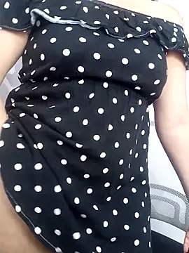 SofiEsteves online show from February 11, 7:48 pm