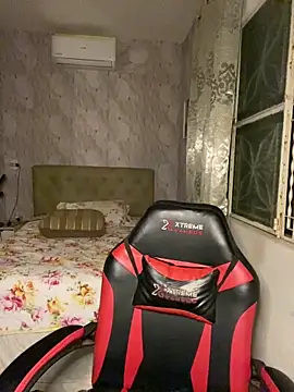 Kacaah online show from February 14, 6:15 am