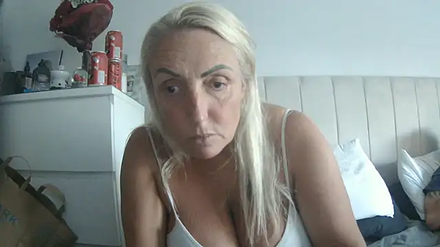 theblondecocklover online show from June 25, 7:48 pm