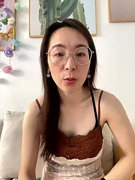 you-005 online show from January 17, 2:30 am