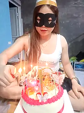 lanahotvn online show from April 13, 4:08 pm