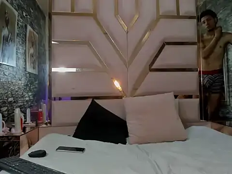 KatalellaAndLayan online show from January 12, 6:40 am