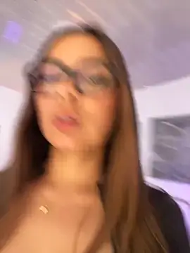 Nicollewest1 online show from June 14, 9:59 pm
