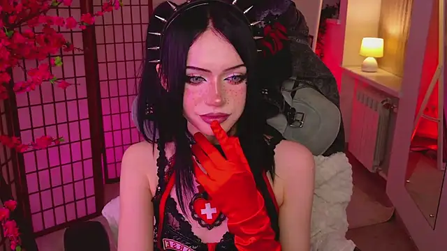 Dark Diva online show from March 31, 9:15 pm