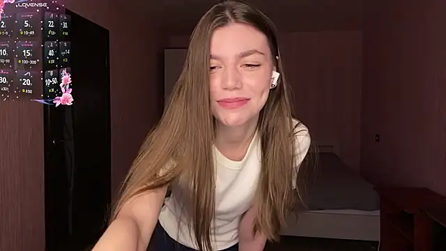 NeidaGowing online show from April 9, 8:42 am