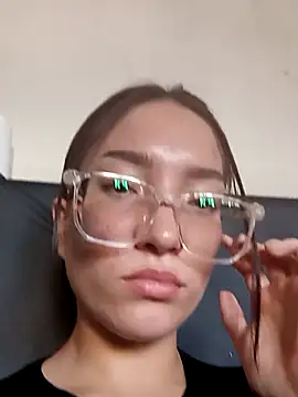 Shei00000 online show from December 19, 9:18 pm