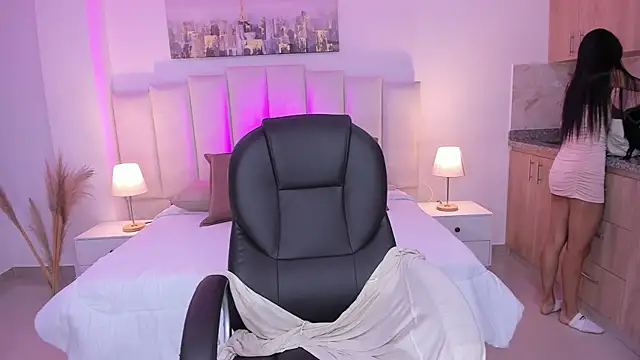 rosel rouge online show from January 5, 10:35 pm