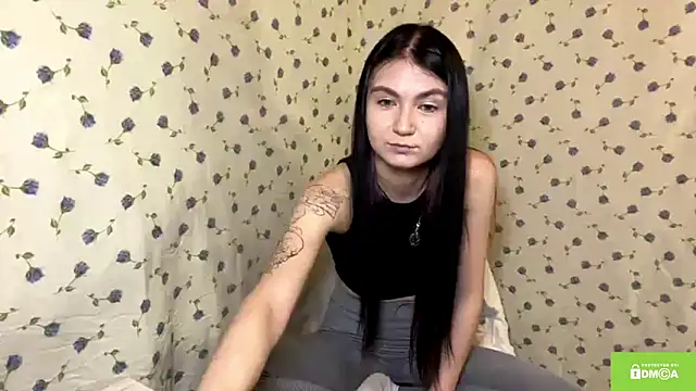 EstherKiester online show from January 10, 9:41 pm