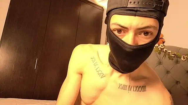 cute emmma online show from April 22, 10:56 am